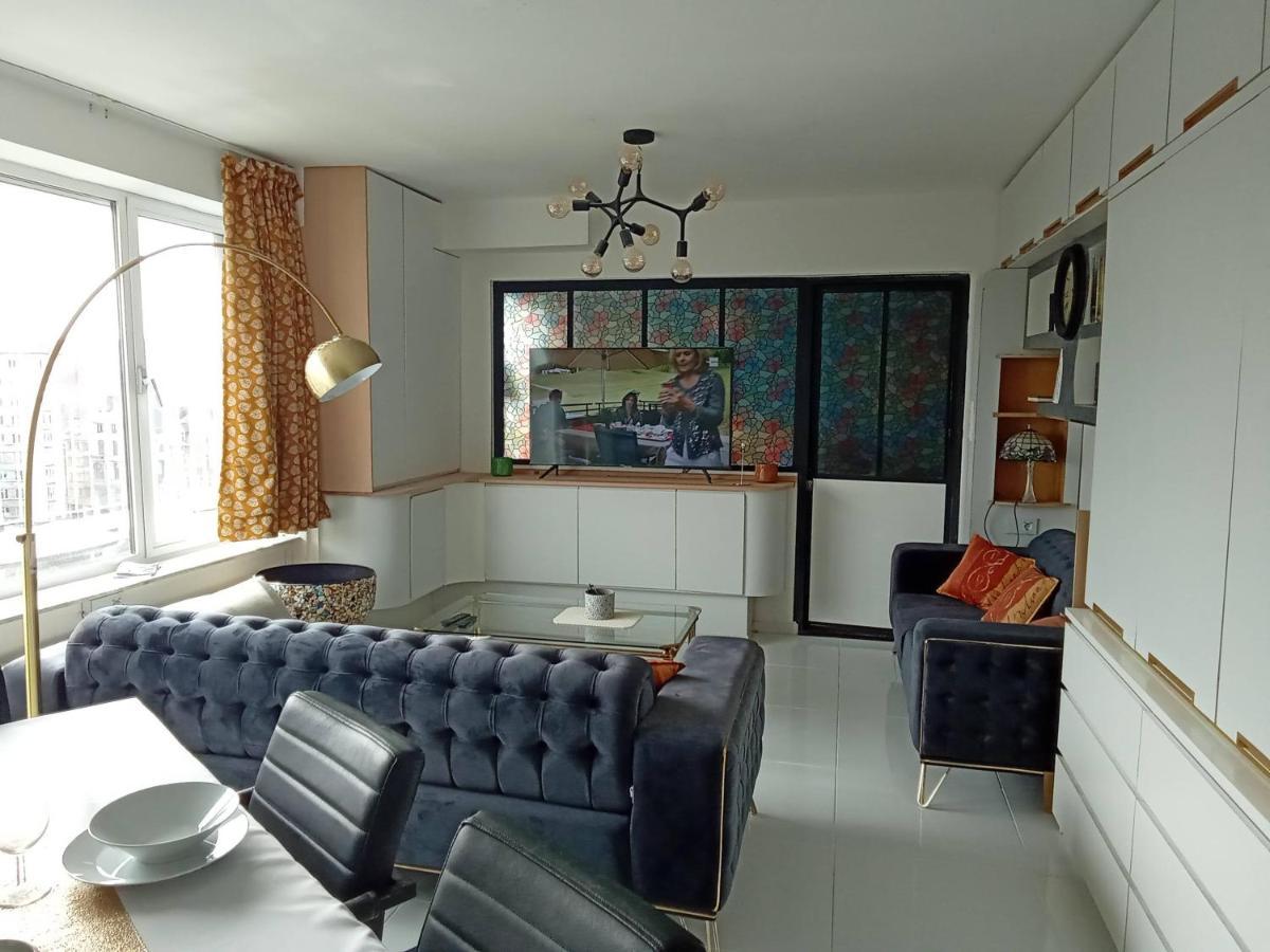 Liege Centre Mediacite Appartement Possible Parking Terrasse Immense 8Eme Pour 2 Personnes Bagian luar foto
