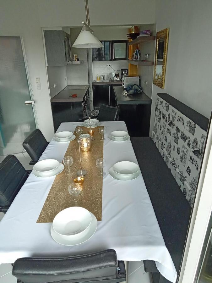Liege Centre Mediacite Appartement Possible Parking Terrasse Immense 8Eme Pour 2 Personnes Bagian luar foto